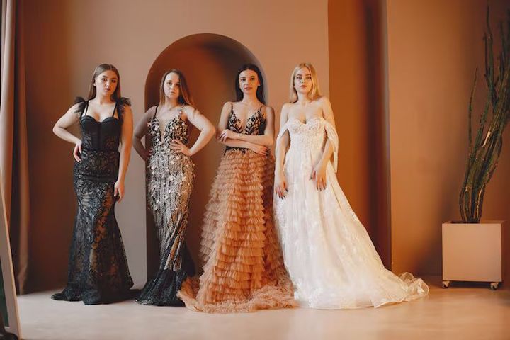 Luxury Dress Trends: Guide to Modern Luxury Outfit Ideas and Fashion Information