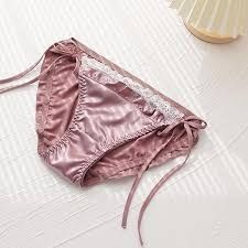 Lacy Silk Underwear Guide: Understanding Materials, Comfort, and Everyday Wear